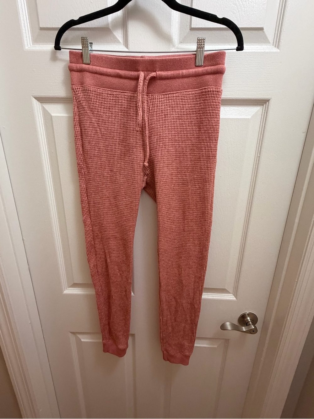 LC Lauren Conrad Waffle Knit Joggers in Dusty Rose